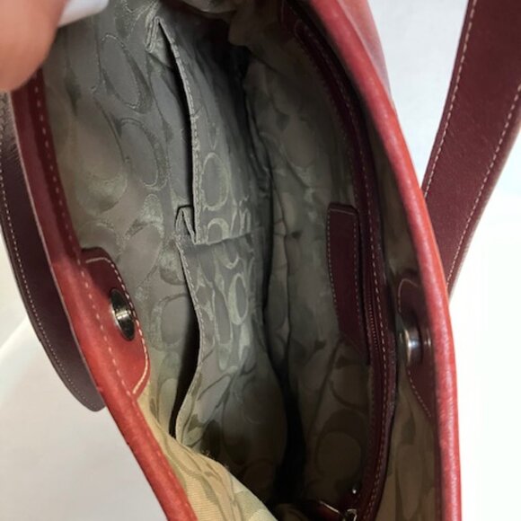 VTG Red Leather Coach Shoulder/Crossbody Bag - Picture 6 of 9